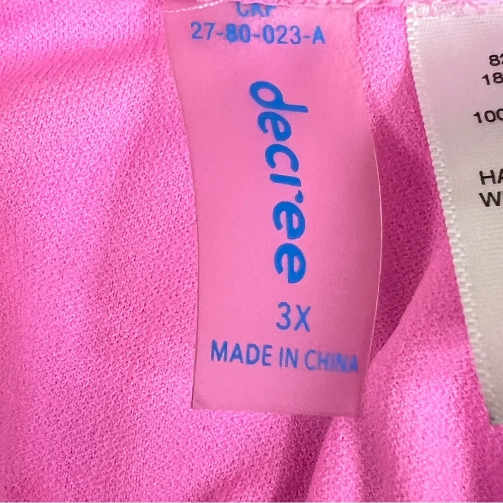 Decree Size 3X Tie Dye Ruffle Hem Tie Front Bikini Padded Top w/Side Wir…